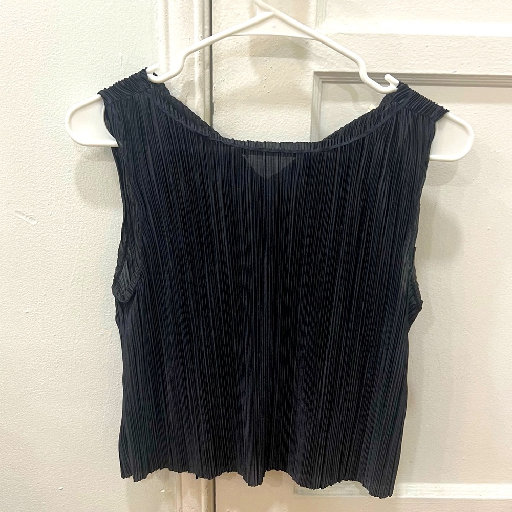 Mango pleated top dark navy in size XS